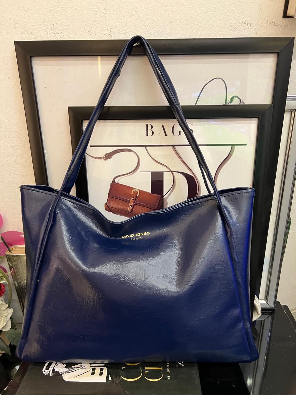 /public/uploads/photos/shares/Suzy bags/IMG_3916.jpeg